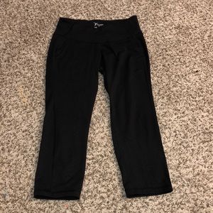 Go-Dry Black Cropped Leggings